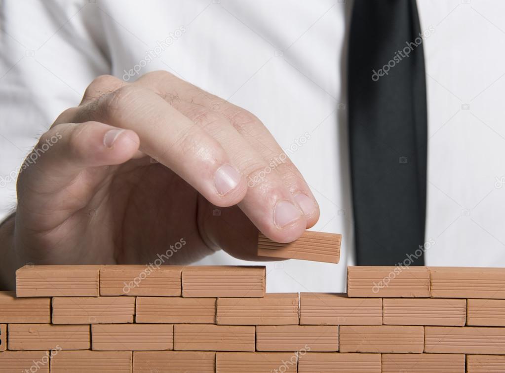 Edificio corporativo representando control accionario